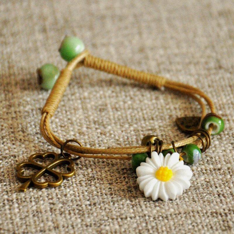 Ethnic Daisy Hand-woven Ceramic Beads Bracelet Geometric Hollow Clover Pendant Bracelet