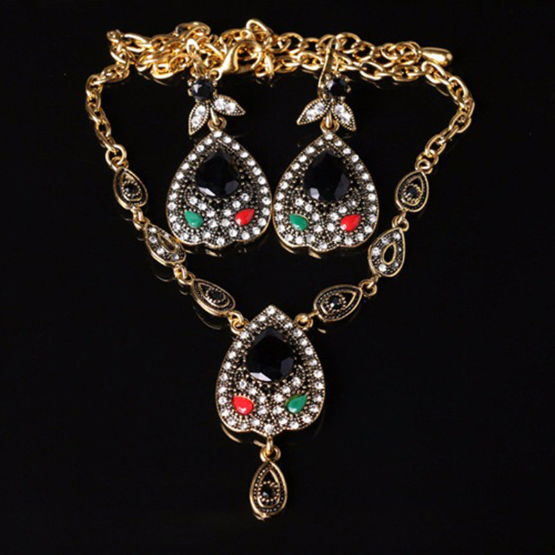 Luxury Water Drop Jewelry Set Gold Chain Rhinestone Charm Necklace Earring Ethnic Jewelry for Women