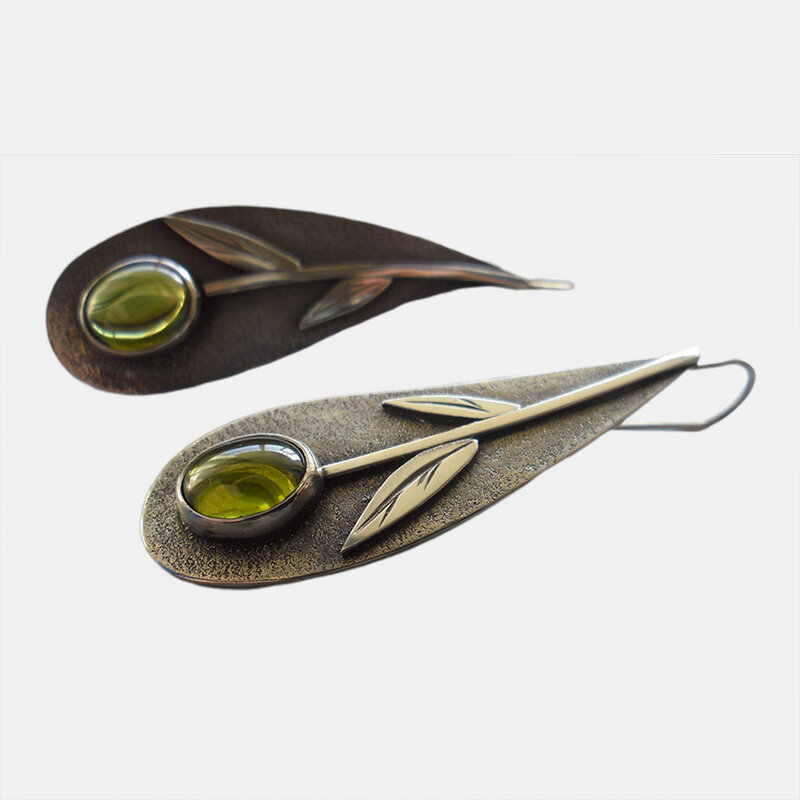 Vintage Metal Leaf Olive Emerald Earrings Geometric Water Drop Earrings Ethnic Jewelry